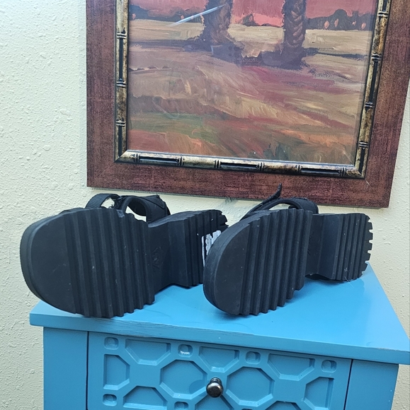 Zara Sandals - Picture 3 of 4